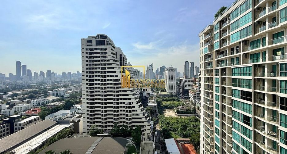 For rent 2 bedrooms condo in Watthana, Bangkok