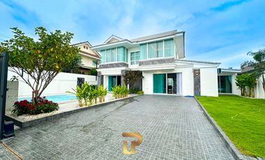 For sale 5 bedrooms villa in Bang Lamung, Chonburi