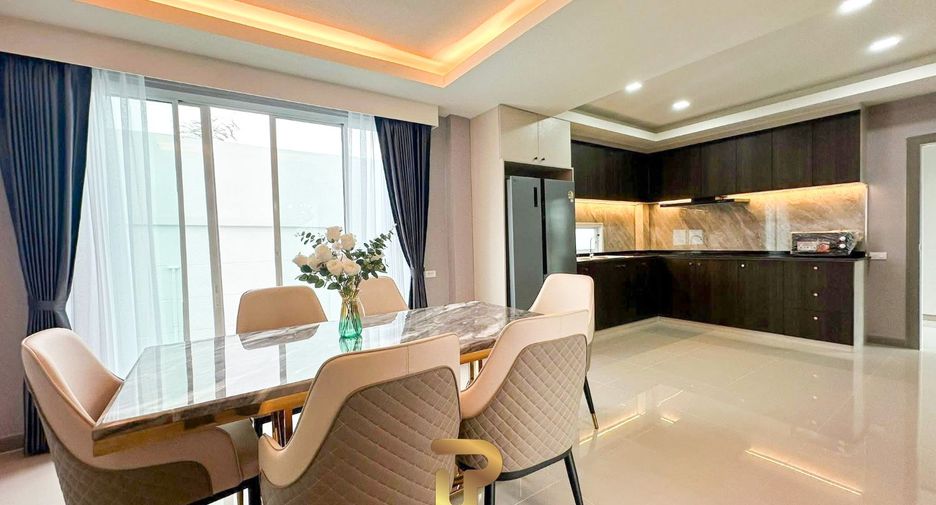 Villa en venta de 5 habitaciones en Bang Lamung, Chonburi