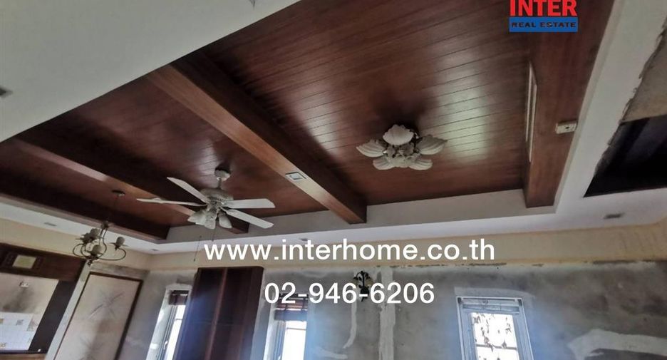 Haus zum Kauf mit 4 Zimmer in Mueang Pathum Thani, Pathum Thani