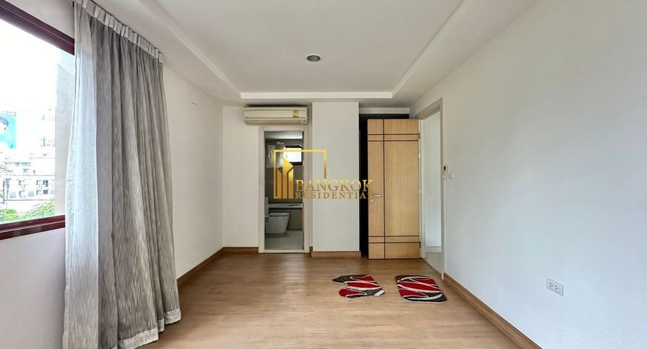 For rent そして for sale 2 ベッドルーム condo in Khlong Toei, Bangkok