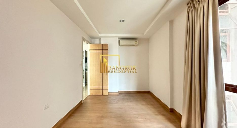 For rent そして for sale 2 ベッドルーム condo in Khlong Toei, Bangkok