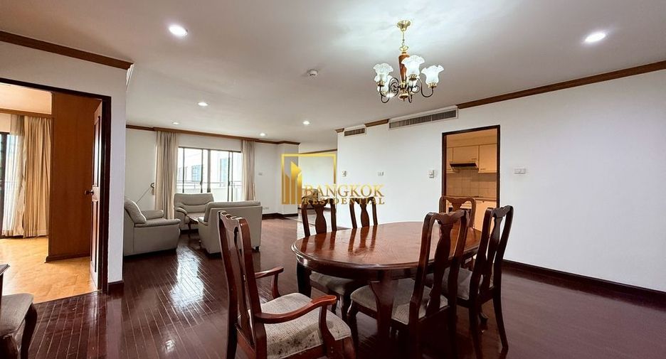 For rent 3 ベッドルーム condo in Yan Nawa, Bangkok