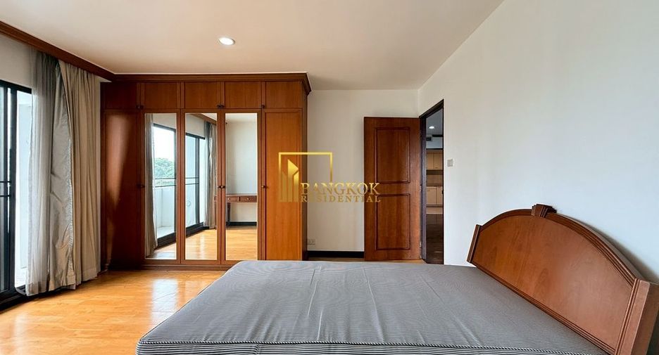 For rent 3 ベッドルーム condo in Yan Nawa, Bangkok