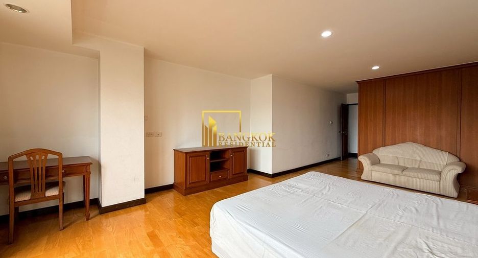 For rent 3 ベッドルーム condo in Yan Nawa, Bangkok
