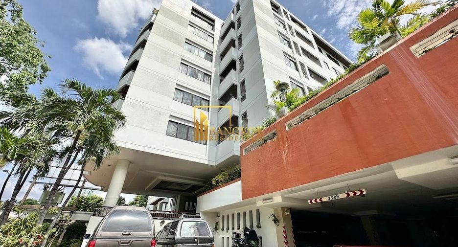 For rent 3 ベッドルーム condo in Yan Nawa, Bangkok