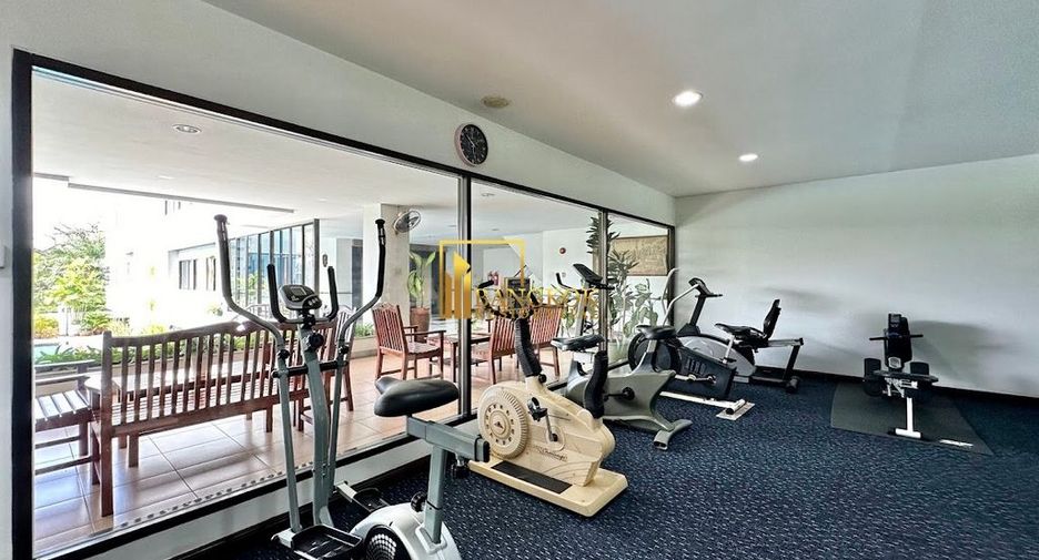 For rent 3 ベッドルーム condo in Yan Nawa, Bangkok