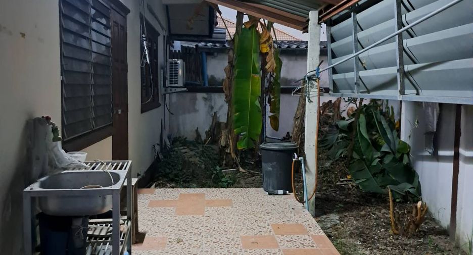 For sale 2 bedrooms house in Mueang Lampang, Lampang