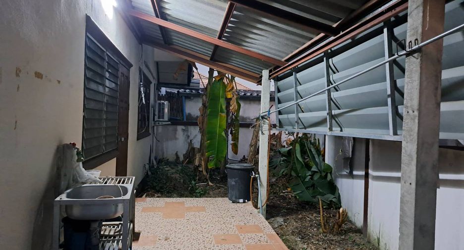 For sale 2 bedrooms house in Mueang Lampang, Lampang