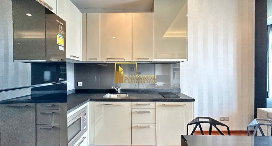 For rent and for sale 1 bed condo in Watthana, Bangkok