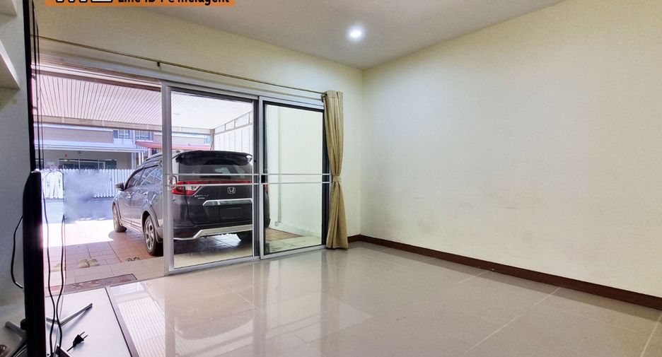 Reihenhaus zur Miete mit 2 Zimmer in Suan Luang, Bangkok