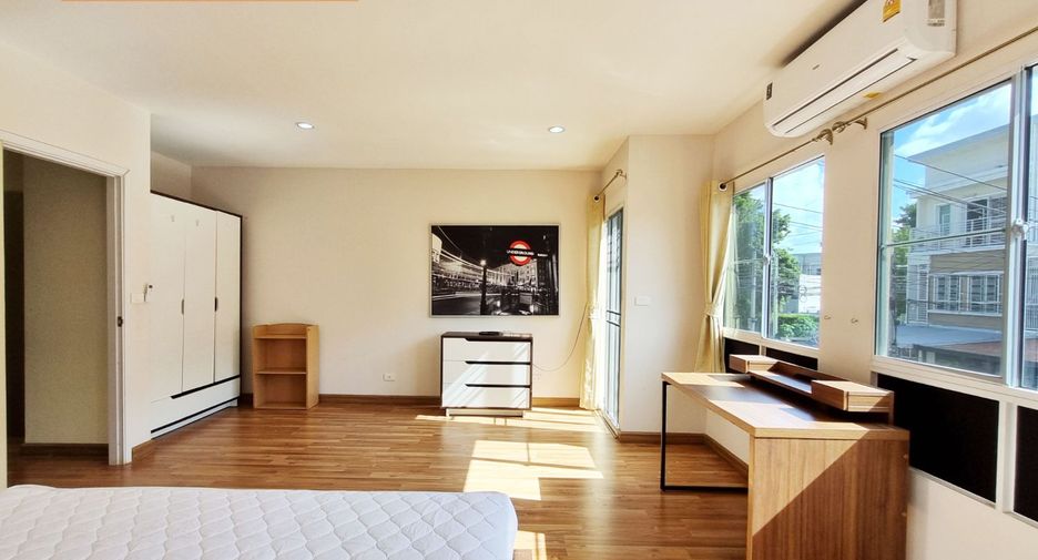 Reihenhaus zur Miete mit 2 Zimmer in Suan Luang, Bangkok