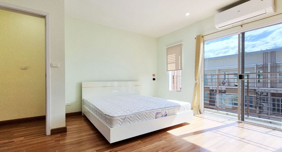 Reihenhaus zur Miete mit 2 Zimmer in Suan Luang, Bangkok