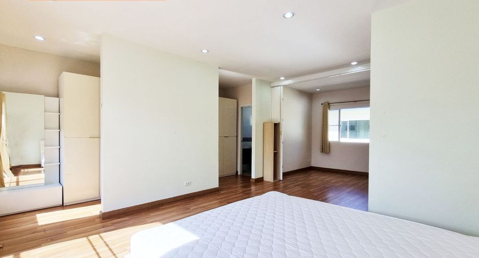 Reihenhaus zur Miete mit 2 Zimmer in Suan Luang, Bangkok