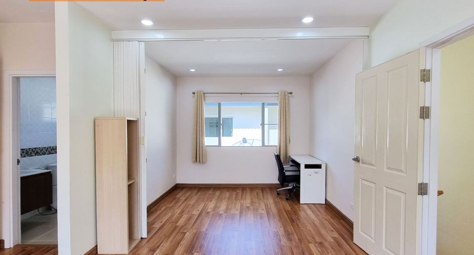 Reihenhaus zur Miete mit 2 Zimmer in Suan Luang, Bangkok