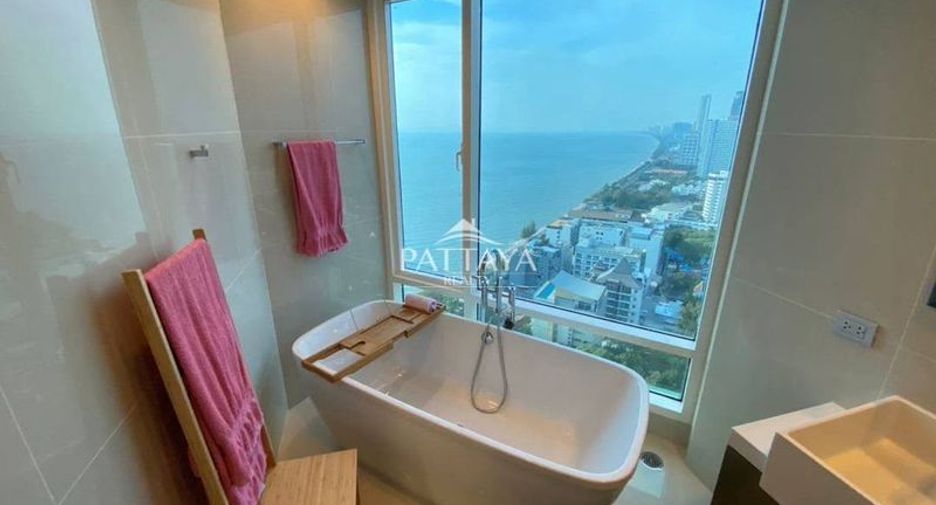 For sale 3 ベッドルーム condo in Bang Lamung, Chonburi