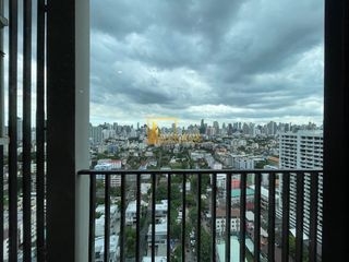 Wohnung zur Miete und zum Kauf mit 3 Zimmer in Watthana, Bangkok