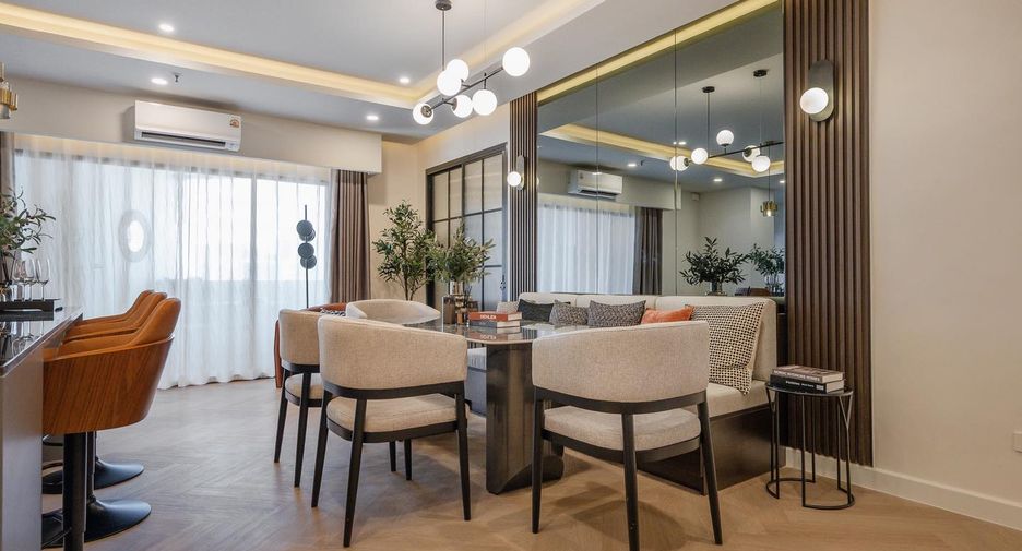 Wohnung zum Kauf mit 4 Zimmer in Watthana, Bangkok