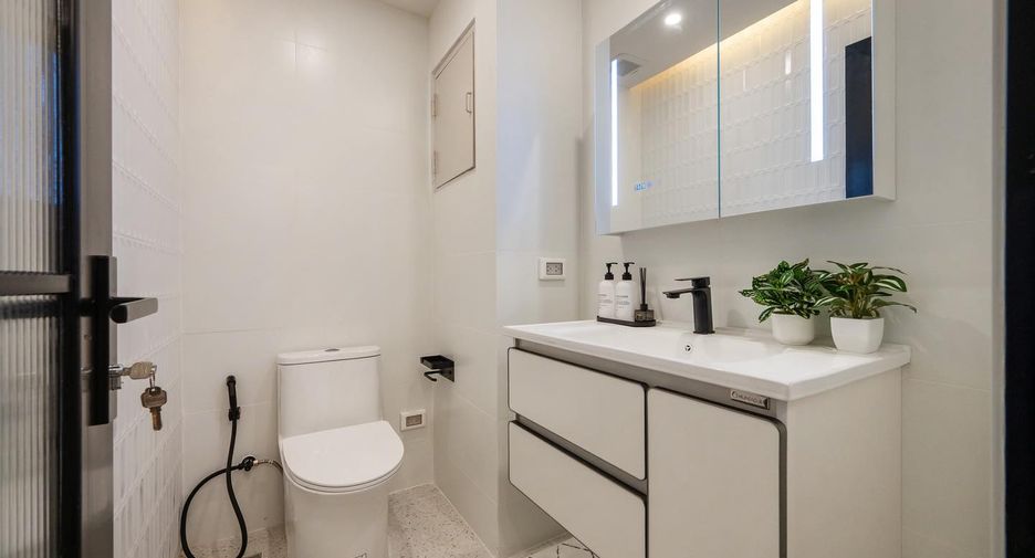 Wohnung zum Kauf mit 4 Zimmer in Watthana, Bangkok