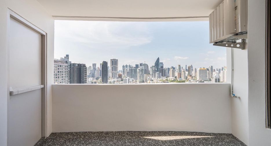 Wohnung zum Kauf mit 4 Zimmer in Watthana, Bangkok