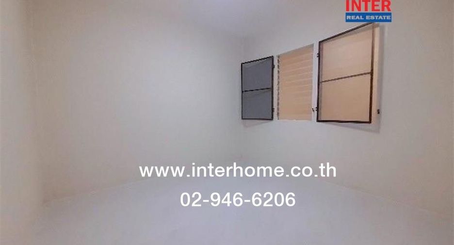 For sale 3 bedrooms townhouse in Thanyaburi, Pathum Thani