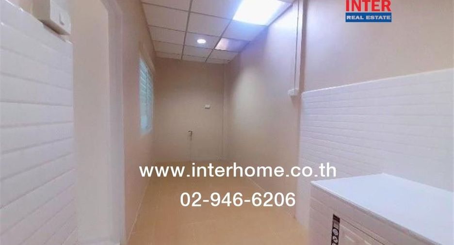 For sale 3 bedrooms townhouse in Thanyaburi, Pathum Thani