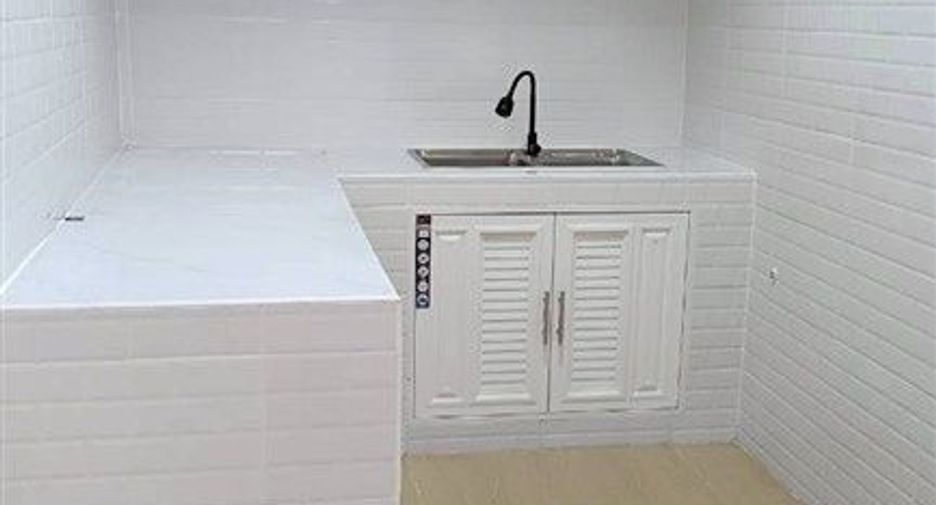 For sale 3 bedrooms townhouse in Thanyaburi, Pathum Thani