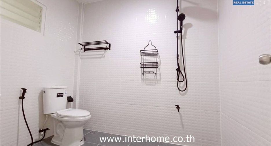 For sale 3 bedrooms townhouse in Thanyaburi, Pathum Thani