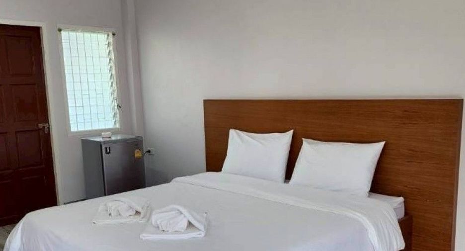 For sale 22 bedrooms townhouse in Sattahip, Chonburi