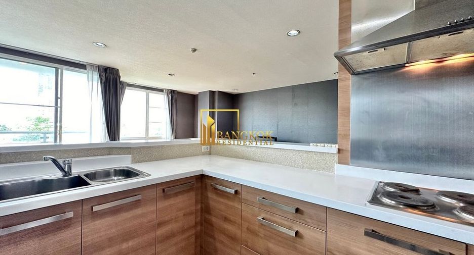 For rent and for sale 2 bedrooms condo in Watthana, Bangkok