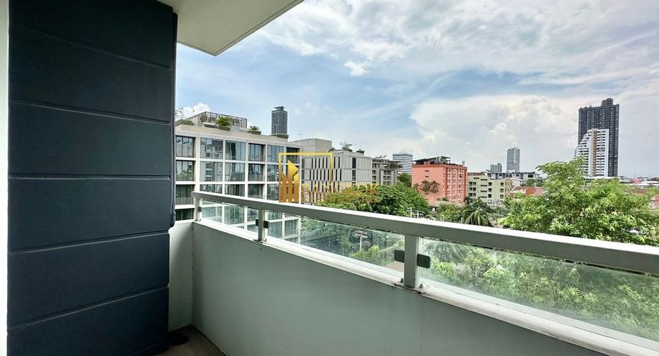 For rent and for sale 2 bedrooms condo in Watthana, Bangkok
