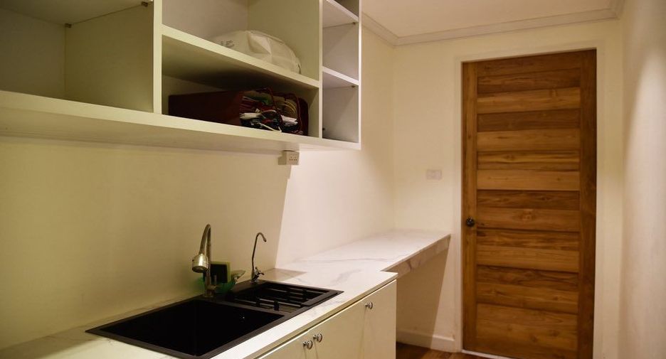 For sale 4 bedrooms condo in Bang Kho Laem, Bangkok