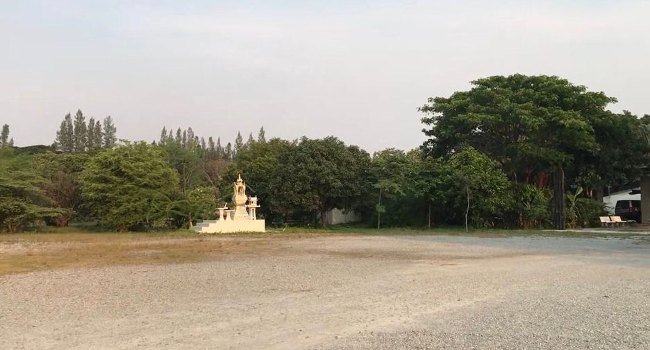 À vendre 4 chambres hôtel à Si Racha, Chonburi