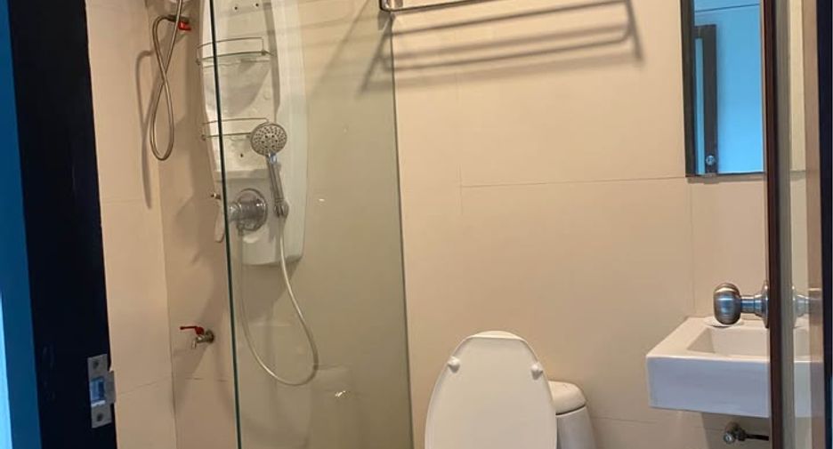 Продажа 3 спальни офис в Хуаи Кхщанг, Бангкок