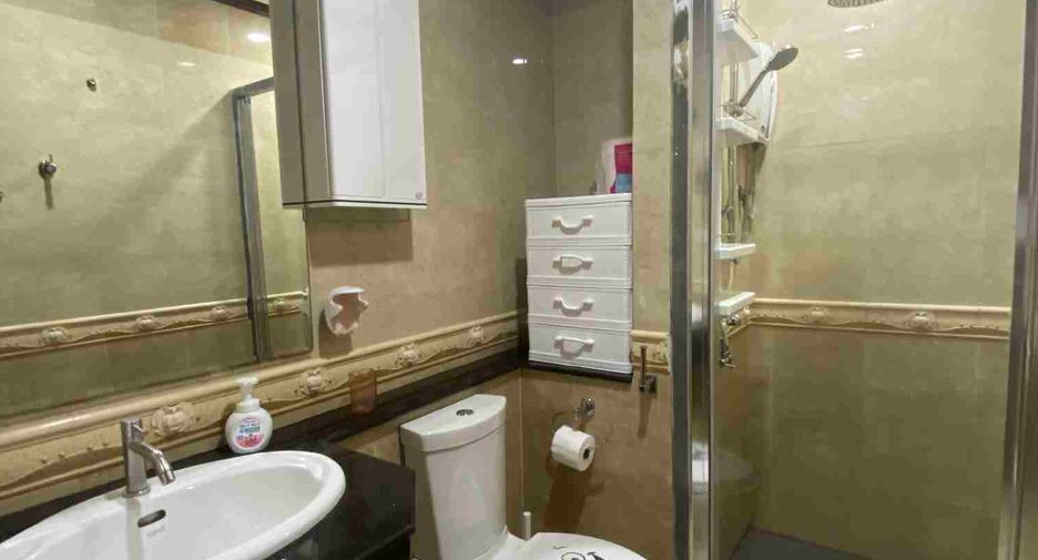 For sale 1 bed condo in Bang Lamung, Chonburi