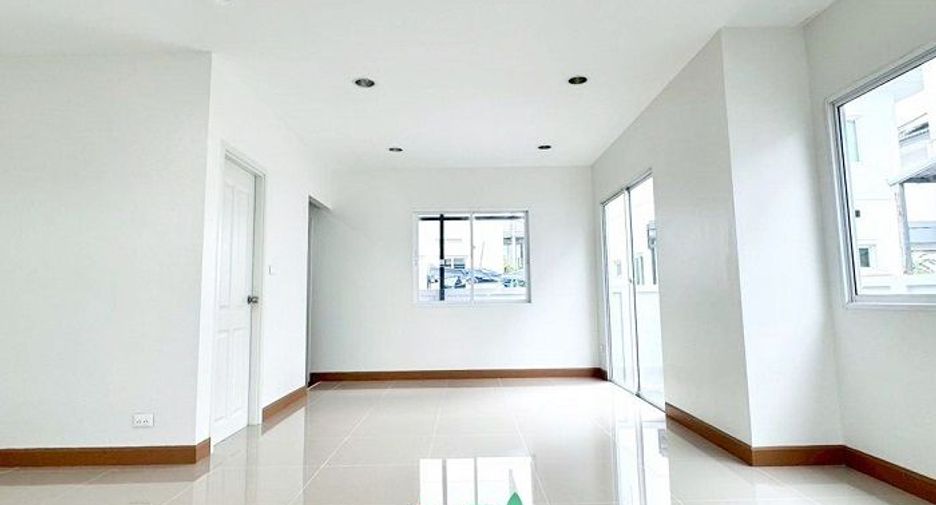 出售 3 卧室 独立屋 在 Sam Phran, Nakhon Pathom