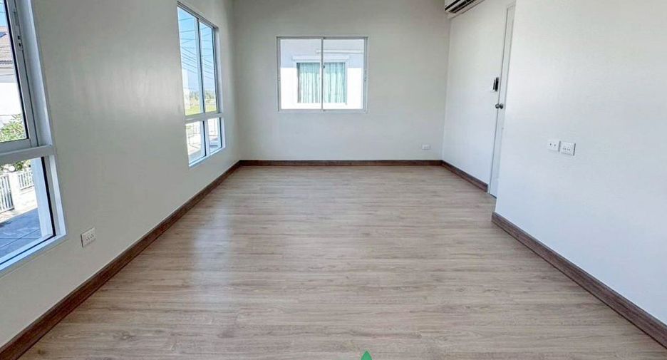 出售 3 卧室 独立屋 在 Sam Phran, Nakhon Pathom