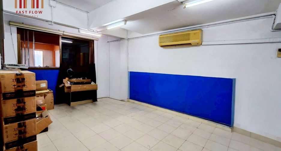 À vendre 10 chambres local commercial à Mueang Pathum Thani, Pathum Thani