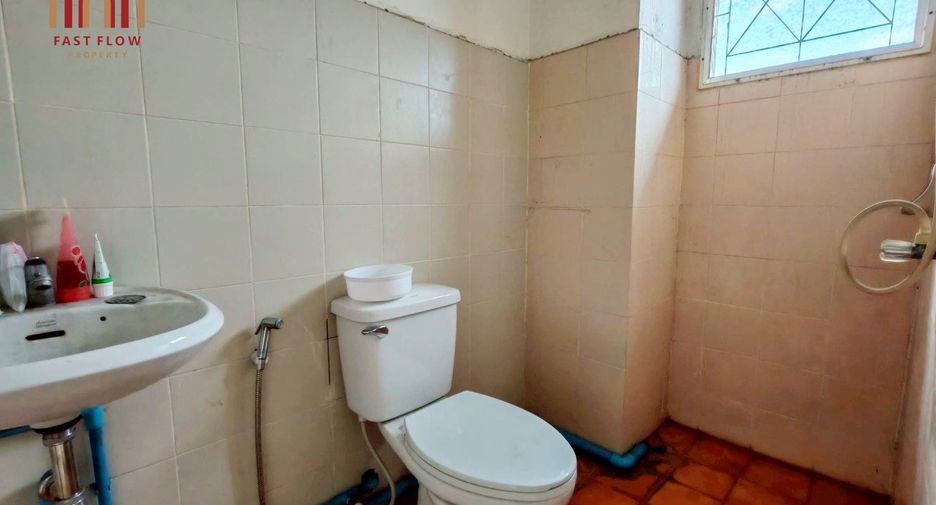À vendre 10 chambres local commercial à Mueang Pathum Thani, Pathum Thani