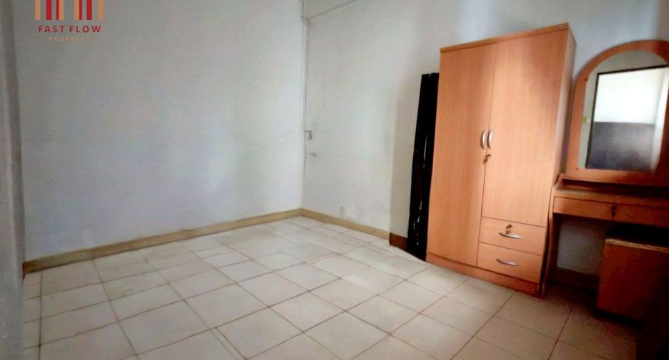 À vendre 10 chambres local commercial à Mueang Pathum Thani, Pathum Thani