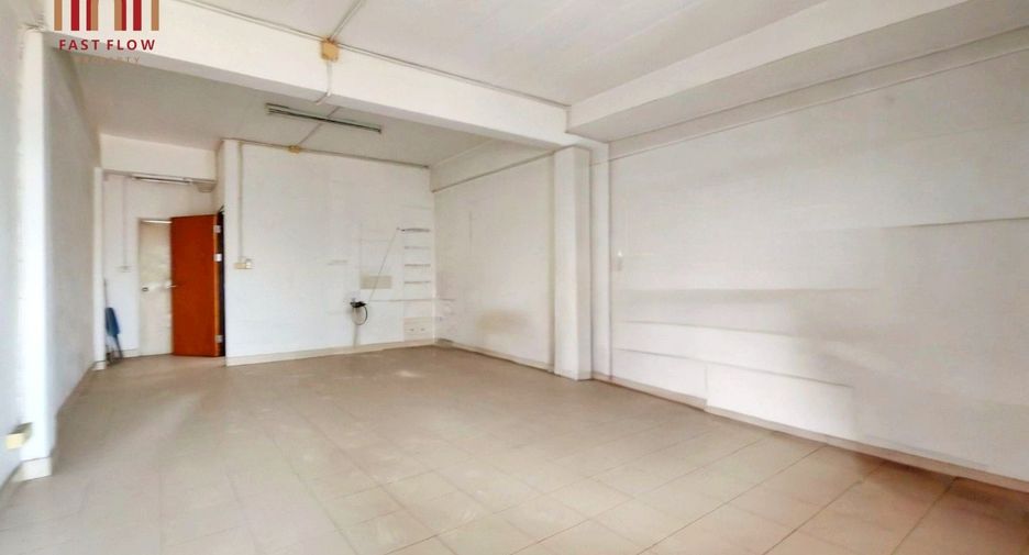 À vendre 10 chambres local commercial à Mueang Pathum Thani, Pathum Thani
