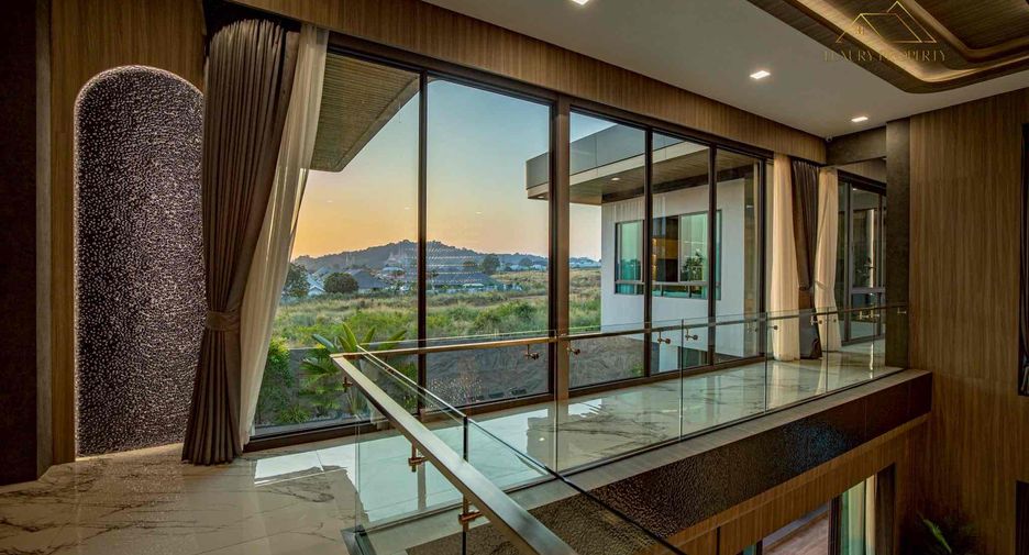 For sale 6 bedrooms house in Bang Lamung, Chonburi