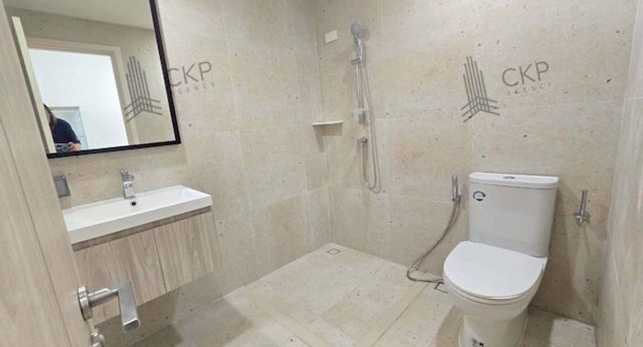 For rent 3 bedrooms house in Saphan Sung, Bangkok