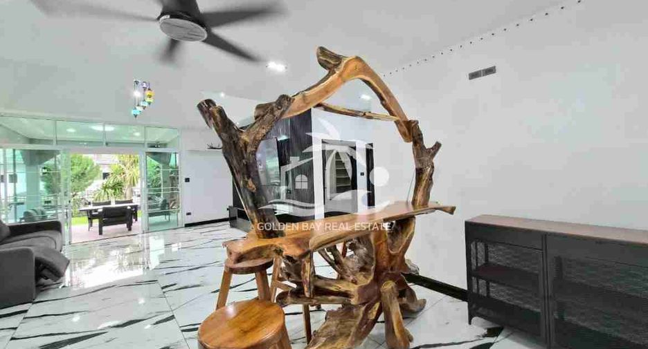 For sale 3 ベッドルーム house in Bang Lamung, Chonburi