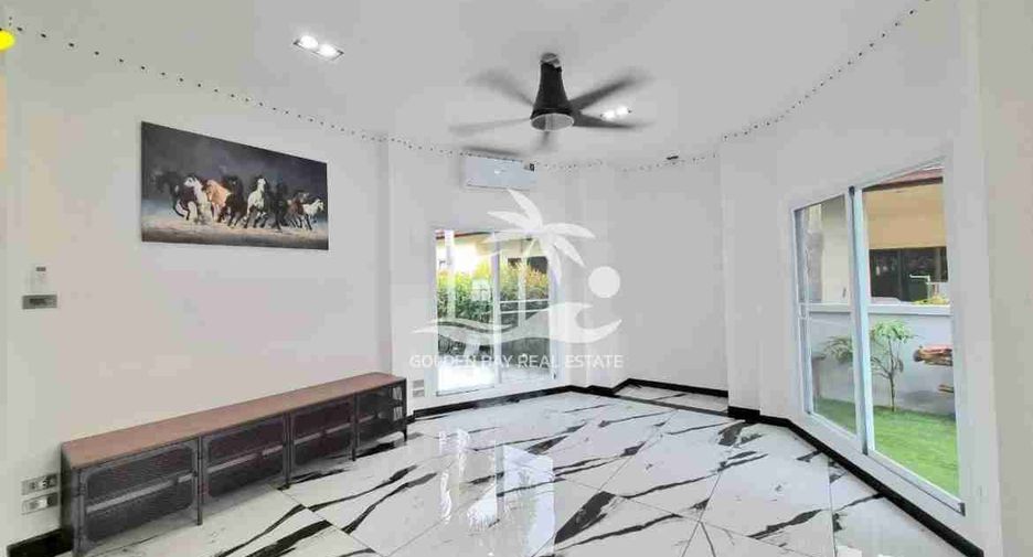 For sale 3 ベッドルーム house in Bang Lamung, Chonburi