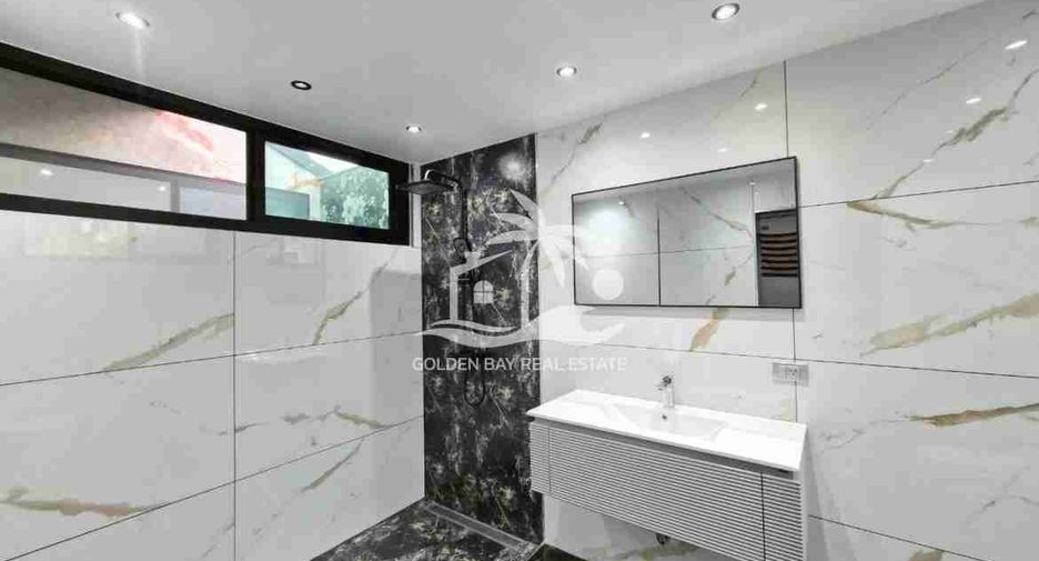 For sale 3 ベッドルーム house in Bang Lamung, Chonburi