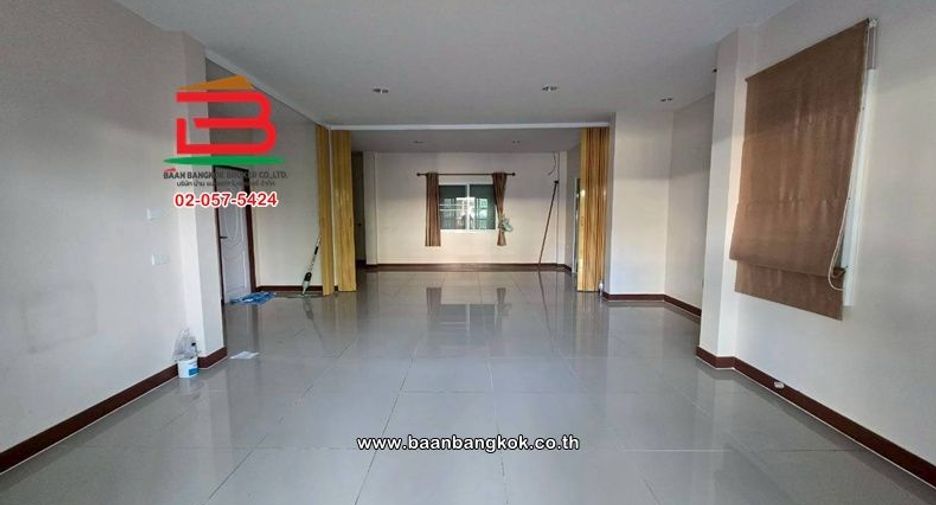 For sale 4 bedrooms house in Nong Chok, Bangkok