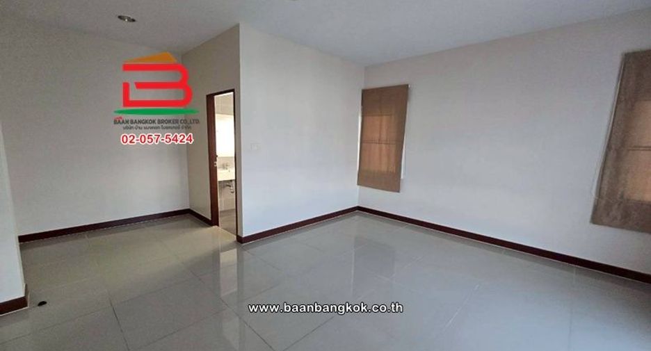 For sale 4 bedrooms house in Nong Chok, Bangkok