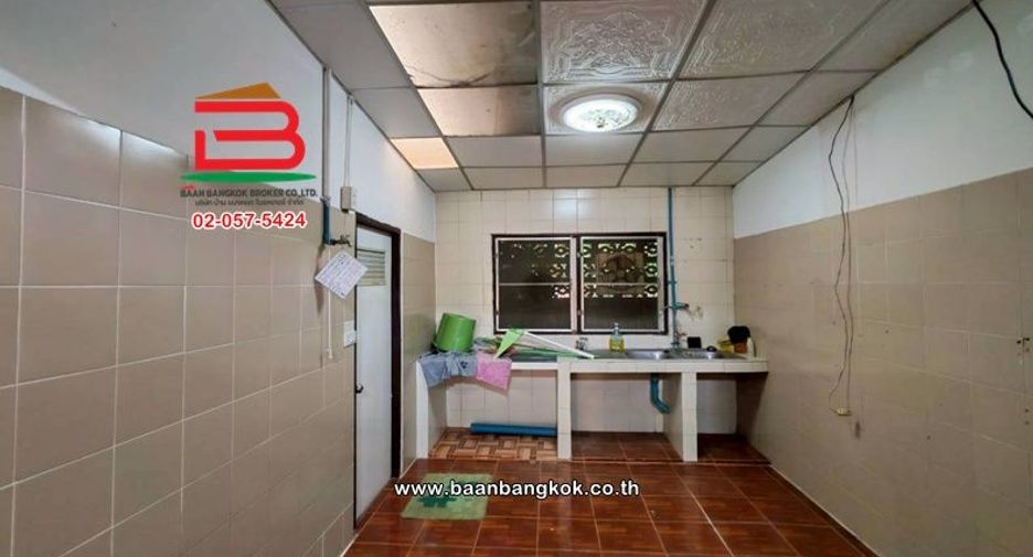 For sale 2 bedrooms townhouse in Thanyaburi, Pathum Thani