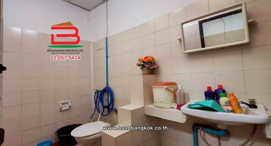 For sale 2 bedrooms townhouse in Thanyaburi, Pathum Thani